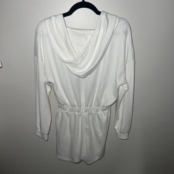 Adorable small,white "Pink Lily" Romper - Picture 2 of 3